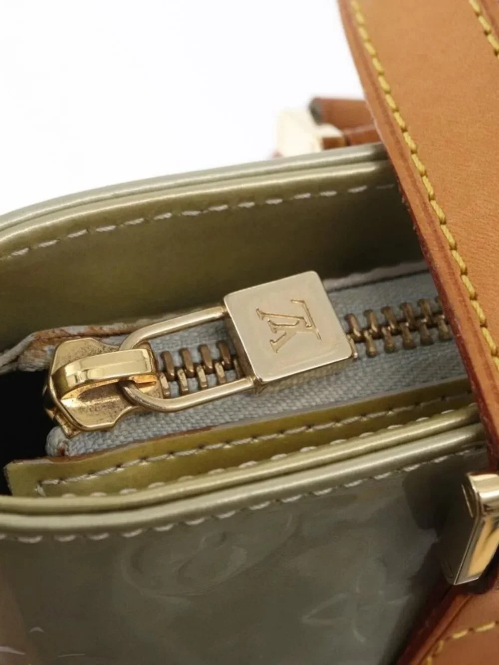 LOUIS VUITTON Monogram Vernis Houston Hand Bag Gris M91053 LV Auth 157738 - Picture 14 of 16